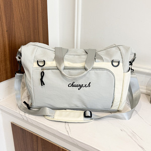 Bolsa Deportiva de Nailon para <span class=keywords><strong>Mujer</strong></span> al por Mayor |   Bolsa Deportiva Cruzada Resistente al Agua, Bolsa de Viaje para Pasar la Noche, con Logotipo Personalizado - Product Image 2
