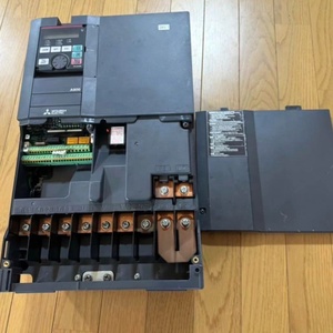 Variador de Frecuencia Original de Marca FR-A820-15K-1, Nuevo, con Garantía de un Año - Product Image 1