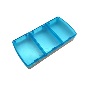 กล่องใส่ยาแบบพกพา 3-in-1 น้ำหนักเบา สำหรับยาประจำวัน เม็ดยา และวิตามิน - Product Image 1