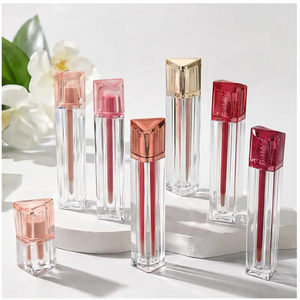 Organic Repairing Waterproof Glossy <b>Lip</b> Gloss Wholesale with Irregular Transparent Tube for Daily Makeup Private Label - Product Image 4