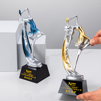 Statue d'art populaire européenne élégante trophée maison résine danseuse musculation décoration artisanat à la mode cadeaux trophée prix