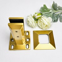 Support en verre doré brossé en acier inoxydable 304 à fente verticale avec anneau de couverture pour garde-corps en verre de maison de vente aux enchères, couvercle pyramidal