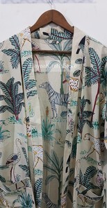 Kimono de Algodón Hecho a Mano con Estampado Floral para Mujer, Estilo Indio, Ligero, para Dormir, Playa o Descanso - Product Image 5