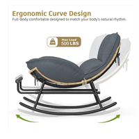 Fauteuil à bascule surdimensionné en rotin PE à prix abordable avec repose-pieds pour jardin, lecture, sieste et détente