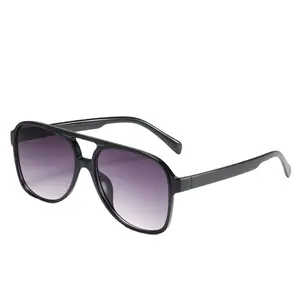 Gafas de Sol para mujer con montura grande personalizadas de diseñador cuadradas protectoras UV400 de doble haz al por mayor, gafas de sol retro versátiles