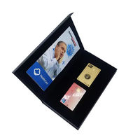 Caja Rígida Magnética con Logotipo en Lámina Dorada e Inserto de Terciopelo, Empaque de Lujo Personalizado para Tarjetas de Regalo Bancarias y de Membresía