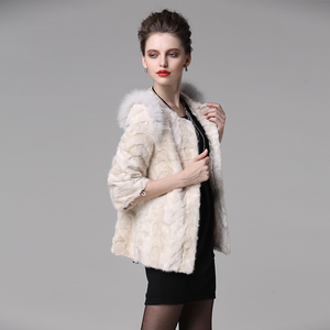 Direct <strong>Sale</strong> Manufacturer Stylish White <strong>Mink</strong> Fur <strong>Coat</strong> <strong>for</strong> Women Fashionable Fox Fur Casual Outerwear New Style Short Winter - Product Image 4