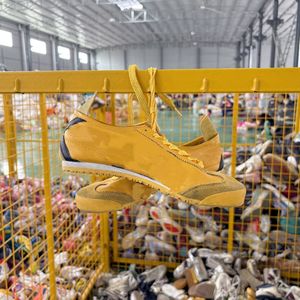 Sepatu Sneakers Wanita Spring Tiger Grosir S30-2 Kualitas Tinggi Bekas Campur Ukuran Pasokan Langsung Pabrik - Product Image 2