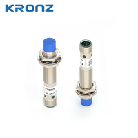 Capteur de proximité inductif KRONZ M12 non encastré, détection 8 mm, PNP NO, 10-30 V CC, IP67, interrupteur cylindrique fileté avec connecteur M12