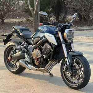 ใช้ฮอนด้า <span class=keywords><strong>CB650R</strong></span> E-CLUTCH <span class=keywords><strong>NEO</strong></span> Sports Café มอเตอร์ไซค์สตรีทไบค์ในสายนีโอสปอร์ตคาเฟ่ - Product Image 1