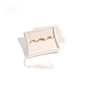 Caja de Joyería de Terciopelo de Lujo, Ecológica, Rectangular, Personalizable con Logotipo, para Guardar Anillos, Pulseras y Collares, Ideal para Viajes - Product Image 4