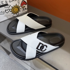 Luxury Designer Slides <b>Slippers</b> Classic Brown Microfiber Leather <b>Slippers</b> For Men Anti-Slippery Eva Sole Summer Custom <b>Slippers</b> - Product Image 2
