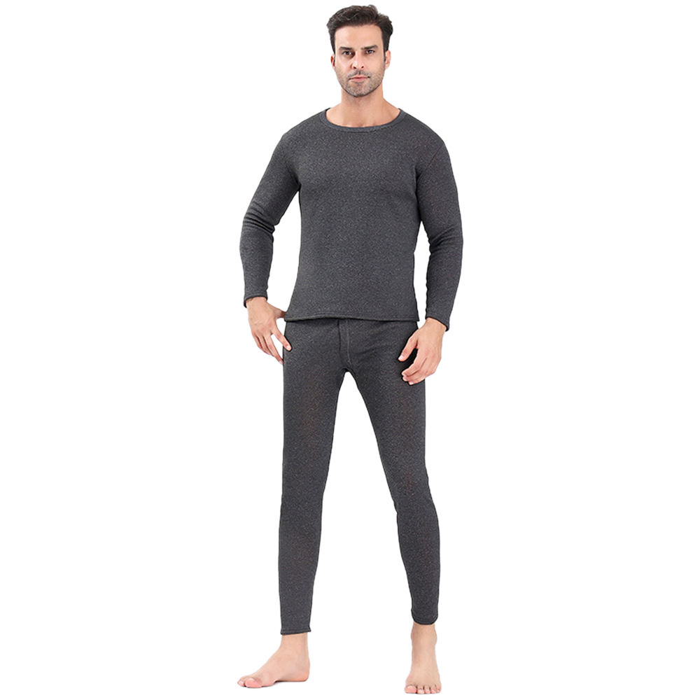 ผู้ชายสีเทาเข้ม