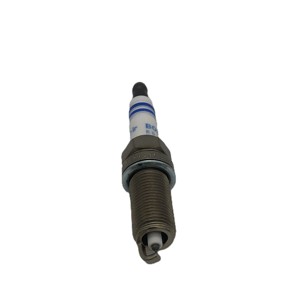 Nuova Candela Iridium FR7SI30 0242236627 per Peugeot 301 2013 e Citroen <span class=keywords><strong>C3</strong></span> XR 2014 (OE 9678519880) con 1 Anno di Garanzia - Product Image 4