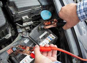 Kit de Emergencia <span class=keywords><strong>para</strong></span> Carretera, Linterna Manual, Martillo Rompeventanas y Elementos Esenciales de Primeros Auxilios <span class=keywords><strong>para</strong></span> Autos y Camiones - Product Image 4