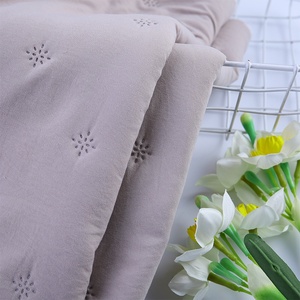 Qiyi dệt siêu âm vải dập nổi in điều hòa không khí <span class=keywords><strong>Quilt</strong></span> Quilting bốn mùa <span class=keywords><strong>Quilt</strong></span> lót nhà máy bán buôn giường - Product Image 2