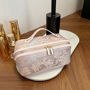 Special Fabric Professional Custom Beauty Cosmetic Case <b>Makeup</b> Bag Bright Shiny Zipper Gift Pouch with Personalized Logo - Product Image 5