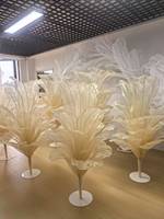 Fleur géante en fil de laine faite à la main avec base en métal, grande fleur en organza blanche, accessoires floraux pour centre de table de mariage, décoration de scène