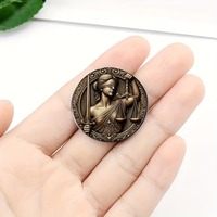 Broche vintage en métal à la mode, déesse de la justice, badge en métal 3D pour vêtements, sacs, décoration, acceptation des épingles en émail personnalisées