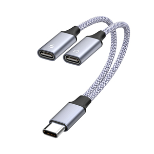 <span class=keywords><strong>Adaptateur</strong></span> de <span class=keywords><strong>casque</strong></span> <span class=keywords><strong>audio</strong></span> 2-en-1 de haute qualité Type-C à Type-C Splitter de charge 10cm Paire torsadée Veste en PVC pour Smartphones - Product Image 1