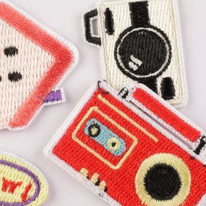 Mini Patch thermocollant style coréen avec motifs Wappen, Tente, Radio, Caméra, Palette, Maison pour chien, Arbre pour la décoration de vêtements, chaussures et chapeaux - Product Image 3