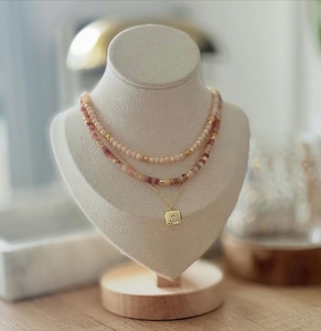 Colliers superposés empilables en pierres naturelles multicolores avec perles de cristal, bijoux uniques et inaltérables pour femme - Product Image 1