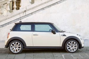 Revêtement noir 17x7 pouces jante <span class=keywords><strong>de</strong></span> <span class=keywords><strong>roue</strong></span> en alliage <span class=keywords><strong>de</strong></span> voiture <span class=keywords><strong>de</strong></span> tourisme 4x100 pour <span class=keywords><strong>MINI</strong></span> ONE <span class=keywords><strong>Cooper</strong></span> S D Clubman R56 R58 - Product Image 3