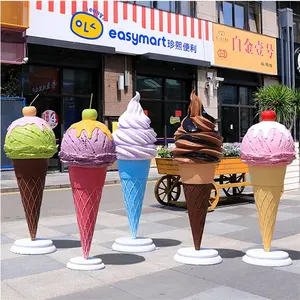 Escultura gigante de helado de pie para decoración al aire libre, accesorios de fibra de vidrio, estatua de postre, decoración de paisaje