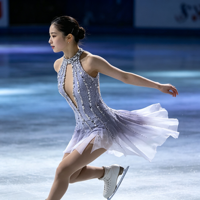 Robe de patinage artistique à col halter dégradé, sans manches, avec strass, pour la compétition et les spectacles des adultes et des enfants