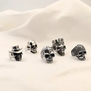 Wholesale Hip Hop Tarnish Free Silver Planted Skull Ring Non Tarnish Stainless Steel Vintage Bulldog Crossbones Ring For Man