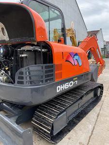 Excavadora Doosan DH60-7 de 6 toneladas de segunda mano, de alta calidad, lista para enviar, con motor, caja de cambios y bomba, en venta. - Product Image 4