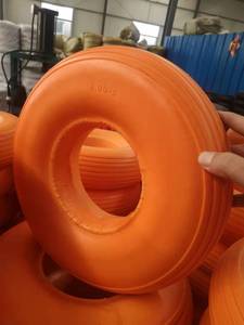 Ruedas de espuma de PU sólidas y sin cámara 4.00-6 con llanta de acero para carretillas de jardín y carros de mano - Recurso de fábrica - Product Image 3