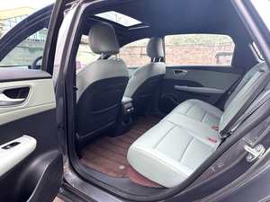 Vente en gros 2025 Nouvelle ROEWE D6 Autonomie de 450 km <span class=keywords><strong>Voiture</strong></span> compacte 100% électrique 4 portes 5 places Berline <span class=keywords><strong>Voiture</strong></span> électrique <span class=keywords><strong>Voiture</strong></span> d'occasion - Product Image 5