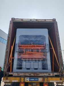 Macchina Automatica Idraulica per la Produzione di Blocchi QT4-15 con Funzione di Pavimentazione e Blocchi Cavi a Prezzo Conveniente - Product Image 1