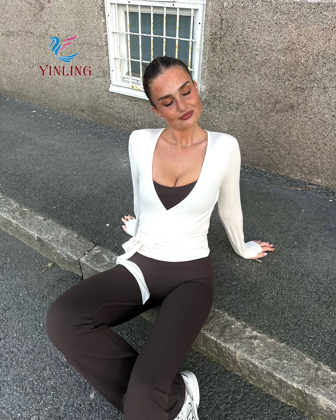 Custom logo Luxury Fashionable With Side Tie Rope Ballet Wrap Top Deep V-neck Yoga Fitness Gym Wear