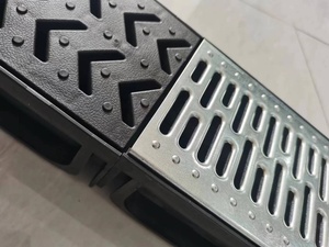 Système de drainage au sol moderne et écologique en plastique flexible PP avec couvercle galvanisé <span class=keywords><strong>pour</strong></span> jardins, patios et cours - Product Image 6
