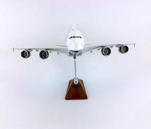 Modèle d'avion en résine moulé sous pression British Airways Airbus A380 de 45 cm 1/160 avec ailes fixes et support d'exposition - Product Image 6