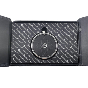 Pendentif énergétique <span class=keywords><strong>quantique</strong></span> ECAMAZ Laval, pendentif énergétique ionique négatif pour la protection contre les EMF, avec boîte cadeau noire - Product Image 5