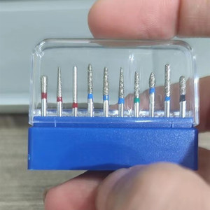 Manipolo Dentale ad Alta Velocità con Frese Diamantate, Turbina e Custodia in Cartone, Accessorio per Trapano Dentale CE <span class=keywords><strong>OEM</strong></span> - Product Image 2