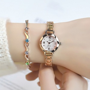 Reloj de Cadena de Metal <span class=keywords><strong>Serie</strong></span> Bosque Artístico, Elegante Reloj de Cadena para Mujer con Cuello Blanco, Reloj Casual Simple para Chicas de Secundaria - Product Image 1