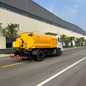 Camión de Succión de Aguas Residuales Multifuncional 4x2 Euro3-6 Diésel - Alta Potencia <span class=keywords><strong>para</strong></span> Dragado de Alcantarillado, Eliminación de Residuos y Limpieza Municipal - Product Image 4