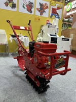 Motoculteur rotatif, machine agricole pour la préparation du sol, le labourage des terres et la culture des champs agricoles
