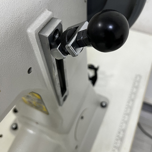 Macchina da Cucire Industriale <span class=keywords><strong>Elettrica</strong></span> a Cilindro per Carichi Pesanti, Tipo Tug, Punto Annodato, per Materiali Spessi e Fili Grossi RN-441ST - Product Image 4