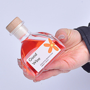 Botella de Vino de Vidrio Transparente de 50 ml con Forma de Ger, con Tapón de Corcho de Madera, Botella de Grado Alimenticio de Múltiples Capacidades <span class=keywords><strong>para</strong></span> Regalos de Vino de Frutas - Product Image 1