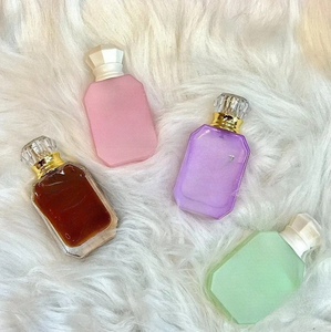Juego de Perfumes Árabes de Alta Gama al por Mayor, 30 ml * 4, Eau de Parfum Líquido, Larga Duración, Colección de Fragancias Mini Portátiles de Lujo, Florales para Mujer - Product Image 6