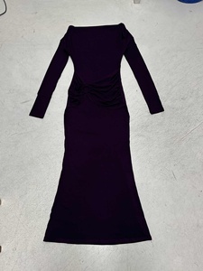 Vestido Maxi Elegante Estilo Europeo Americano, Diseño de Hombros Descubiertos, Cintura Ajustada, Corte Entallado, Color Sólido, Minimalista y Favorecedor - Product Image 6