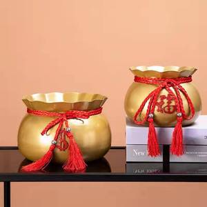 Pot de fleurs séchées en fer, sac porte-bonheur rouge, décoration du Nouvel An chinois, décoration de la maison - Product Image 3