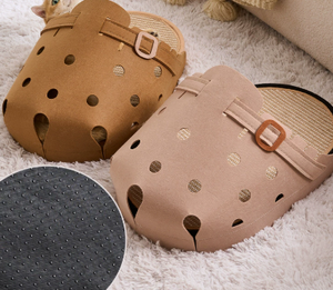 Cama Impermeable para Mascotas, Cama Inclinada de Felpa para Gatos, Diseño Antideslizante, Cama de Descanso Interior para Cachorros - Product Image 1