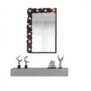 กระจกติดผนังห้องน้ำดีไซน์ทันสมัย กรอบสแตนเลสเคลือบ PVD สำหรับตกแต่งงานแต่งงาน น้ำหนักเบา ป้องกันฝ้า ดีไซน์หรูหรา รูปทรงไม่สมมาตร - Product Image 1