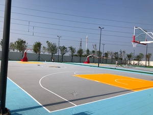 Système de revêtement de sol modulaire en plastique PP antidérapant pour gymnases multi-usages - Product Image 4